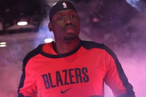 媒体人：里斯目前仍在开拓者计划当中 短期内很难回到CBA打球