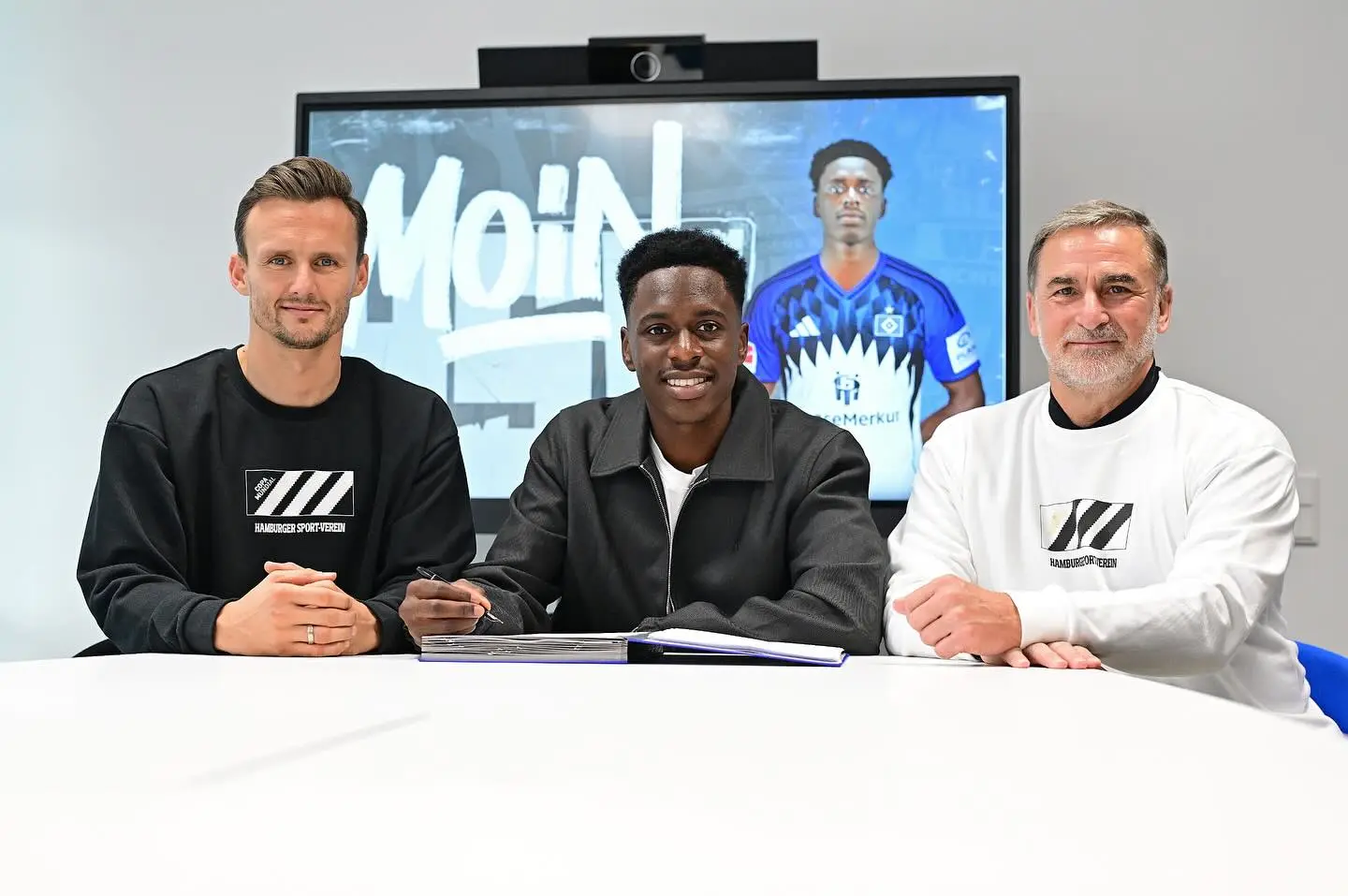 开云体育官网-洛孔加Ins：很高兴加盟汉堡，准备共同书写精彩篇章！